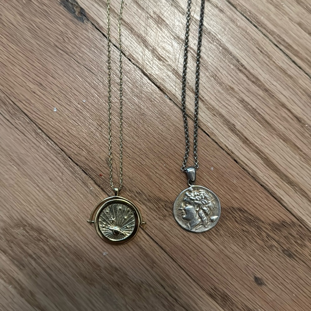 Boutique Gold necklaces